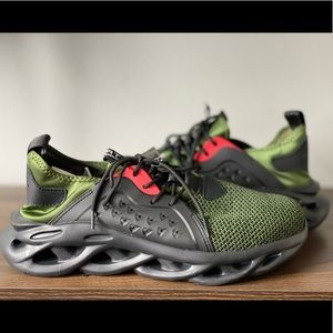 ❤️ Sold ❤️ Sz 11 - Safety Shoes Steel Toe Work Boots Lightweight Casual Sneakers